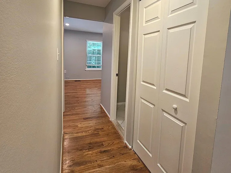 6430 Shannon Station Ct — Photo 8