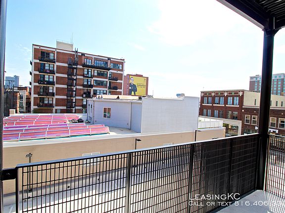 5th image of 1509 Walnut St APT 403