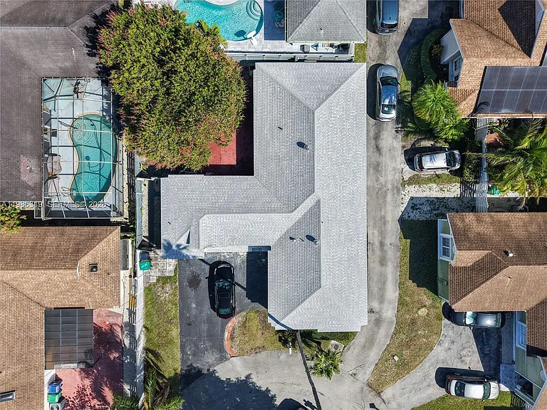10135 SW 139th Pl — Photo 23