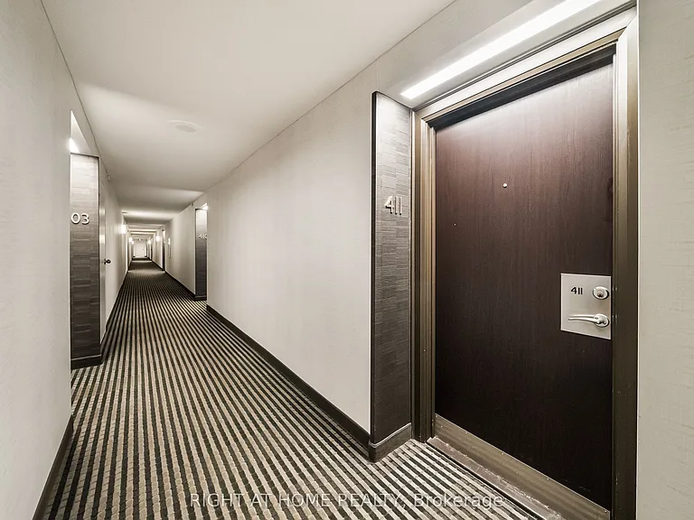 360 Bloor St E #411 — Photo 7