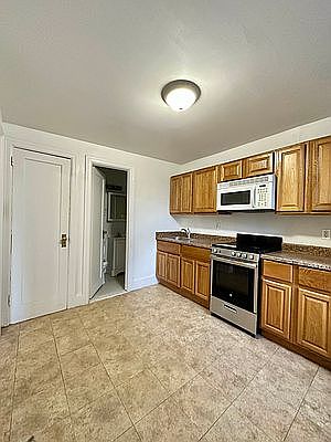 2nd image of 497 3rd Ave APT 10