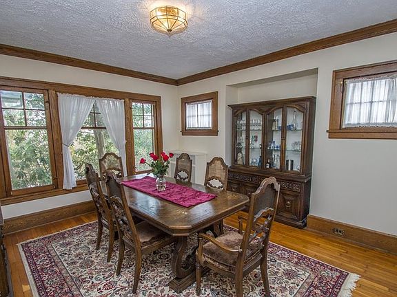 4th image of 1783 Cadwell Ave