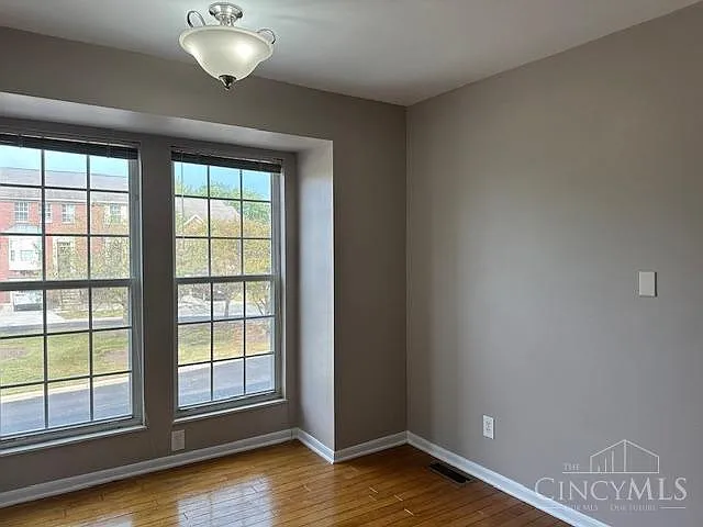 5131 Franklin Park — Photo 18
