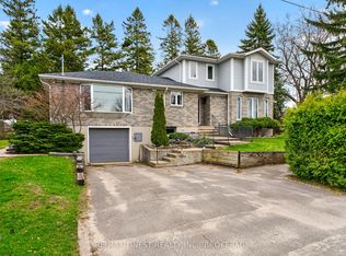 757 Front Rd, Kingston, ON K7M4L6