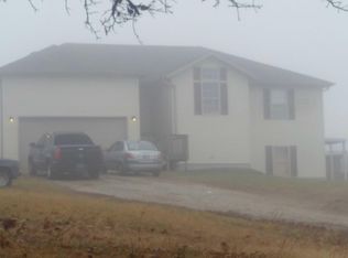 898 Hawthorne Rd, Highlandville, MO 65669