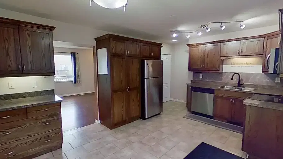 2 bed, 1.0 bath, $1,700 — Photo 2