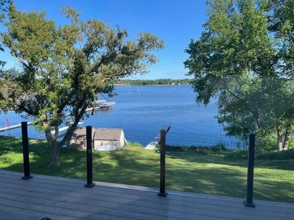 2050 Lake View Dr, Jordan, MN 55352