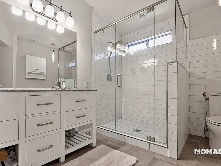 4722 E Saint John Rd — Photo 9