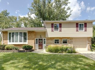 108 N Norman Dr, Palatine, IL 60074
