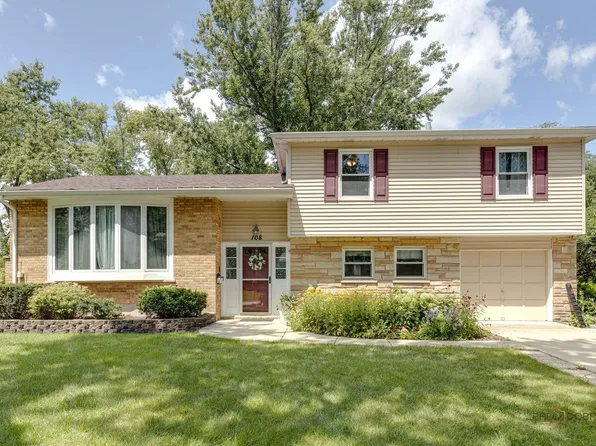 108 N Norman Dr, Palatine, IL 60074