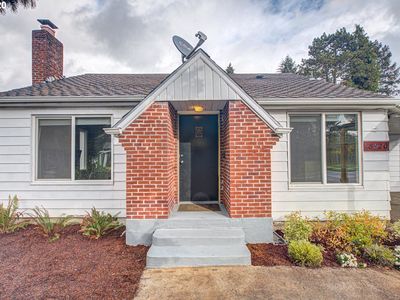 18920 Abernethy Ln, Gladstone, OR, 97027