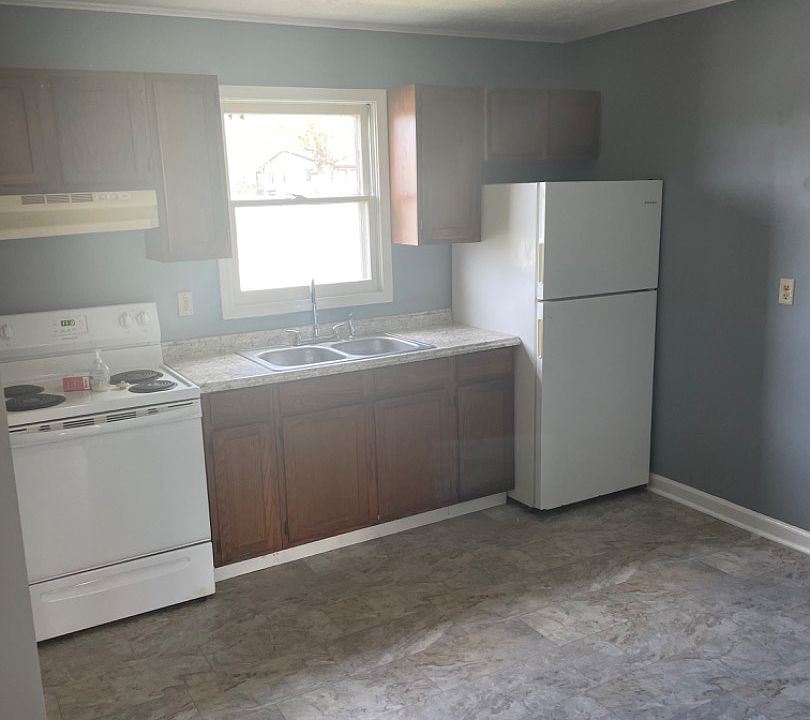 232 Rosebud Ave Irvine KY Zillow