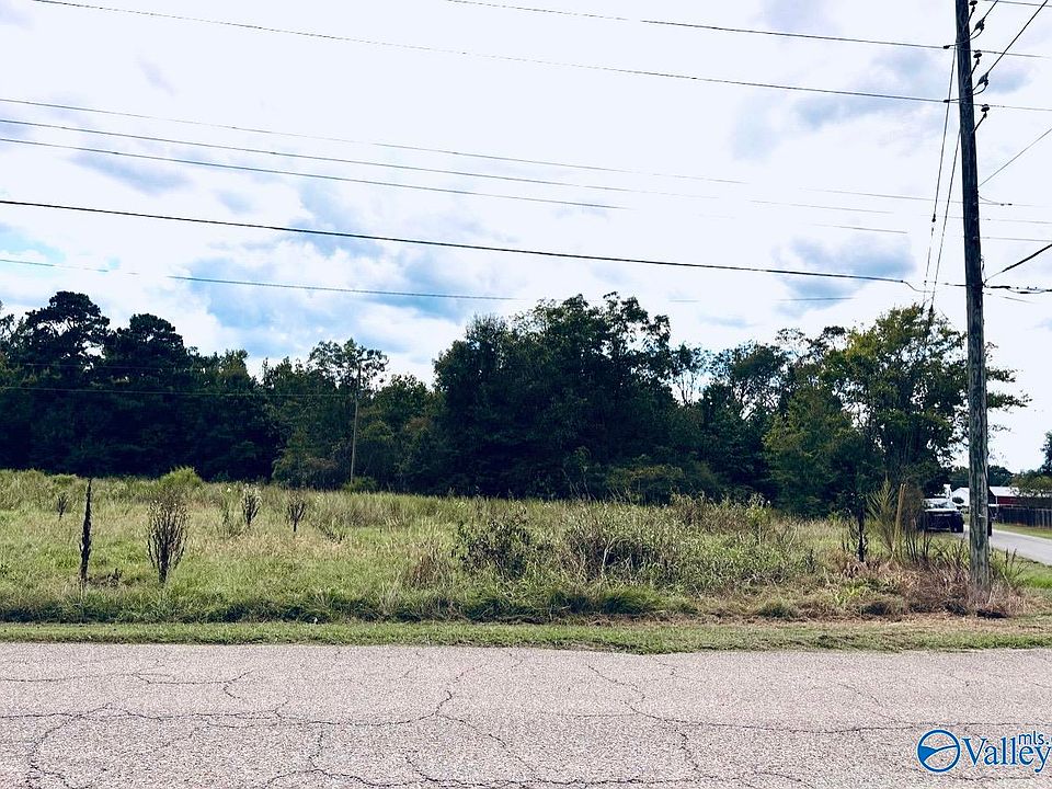 1st image of Rosehaven Dr