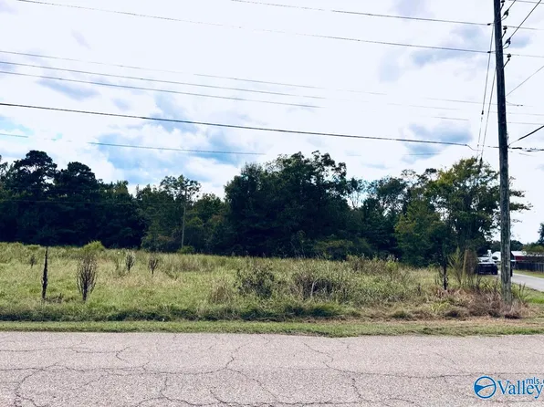 Rosehaven Dr, Gadsden, AL 35907