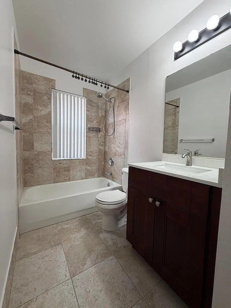 3 bed, 1707 sqft, $3,500 — Photo 4