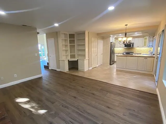 4211 Lost Springs Dr — Photo 9