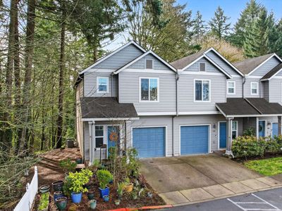 810 E 9th St APT D13, Newberg, OR, 97132