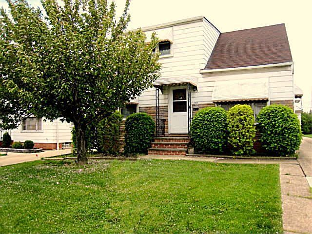 Updated Bungalow w/Finished Dormer & Basement