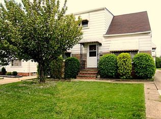 15616 Maplewood Ave, Maple Heights, OH 44137