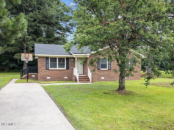 3rd image of 1860 Fred Drive