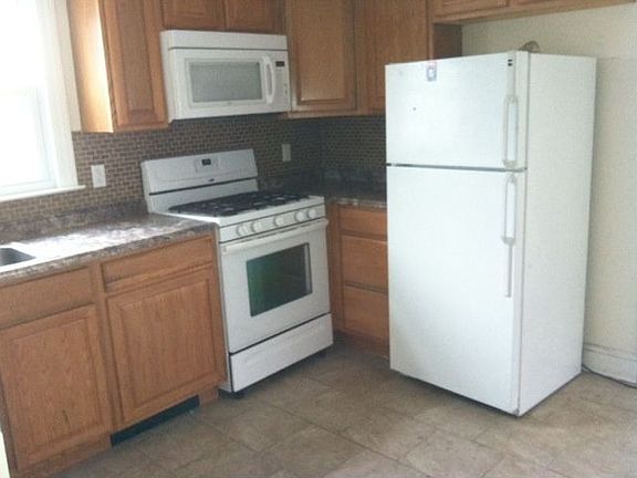 2nd image of 40 Alto Ave