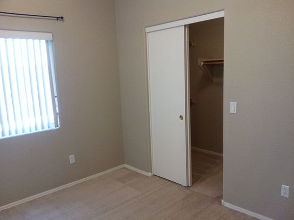 5th image of 9238 W Beryl Ave