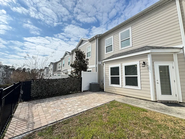9676 Nature Creek Blvd — Photo 18