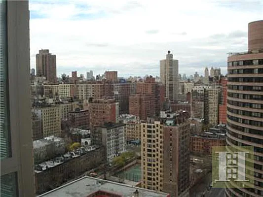 Rented by Halstead Real Estate | media 6