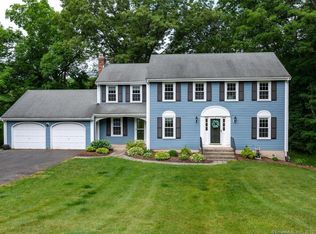 41 Tollgate Ln, Avon, CT 06001