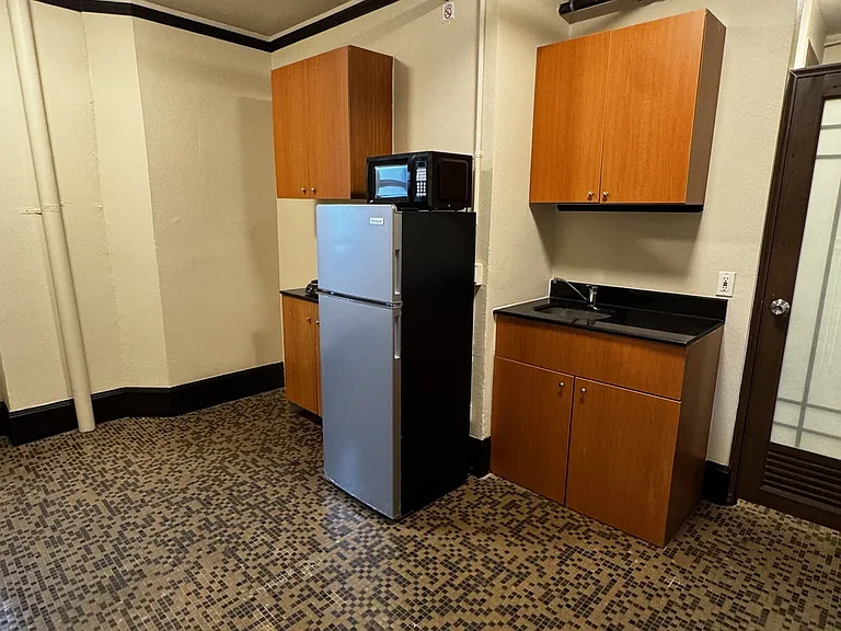 Alps Hotel — Photo 12