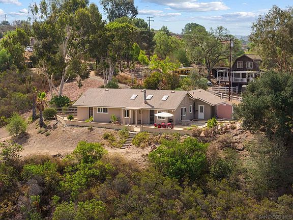 2nd image of 11909 Sky View Dr