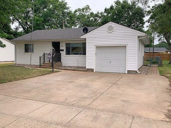 1826 Haskett Ave, Salina, KS 67401
