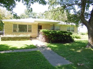 2716 Church St, Vassar, KS 66543