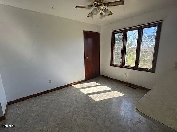 4th image of 1123 2nd Ave E