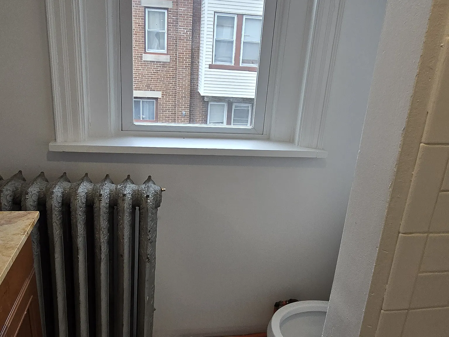 1 bed, 900 sqft, $1,100 — Photo 3