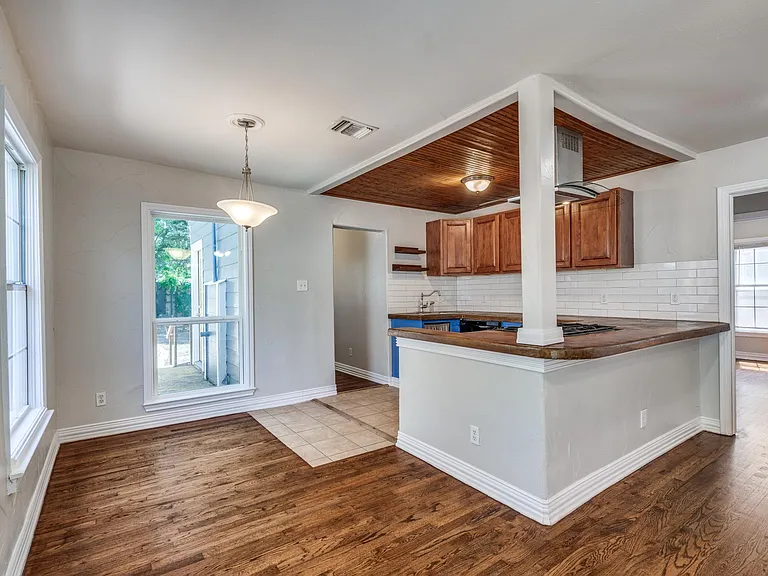 1318 Easton Rd — Photo 10