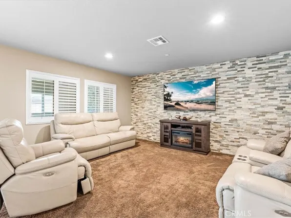 6978 Alderwood Dr, Fontana, CA 92336