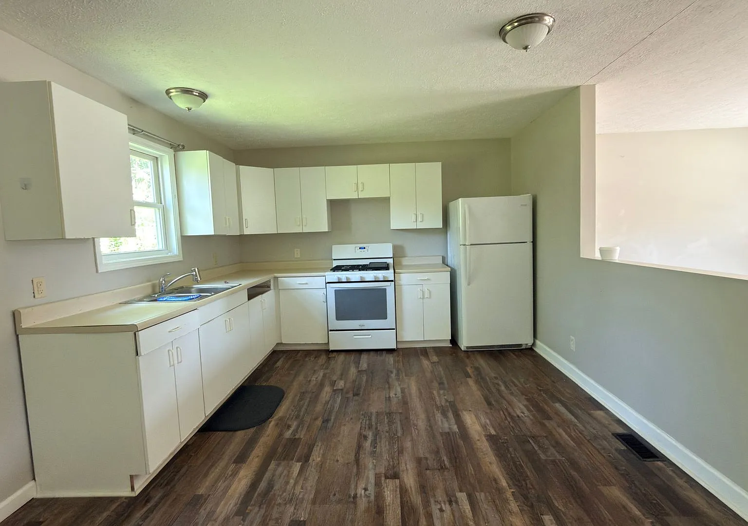 Otterbeincharming 2 Bedroom — Photo 4