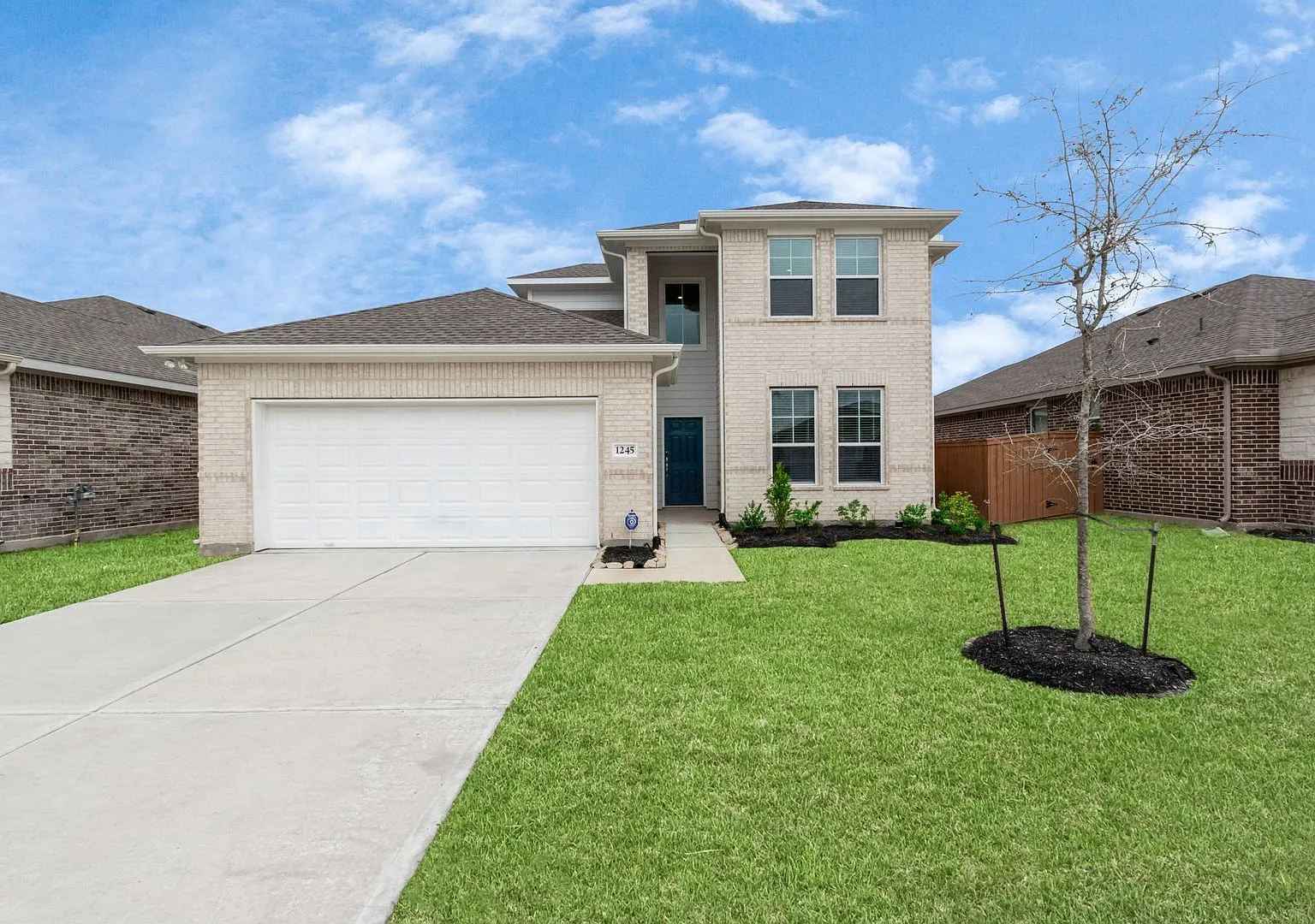 The Live Oak Where Comfort Meets Convenience with All-Inclusive Home Services — Photo 2