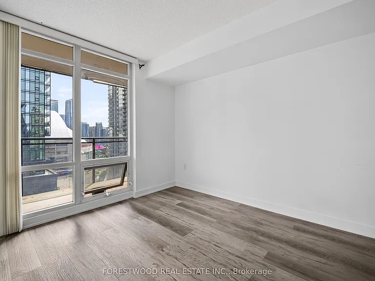 4K Spadina Ave #1716 — Photo 12