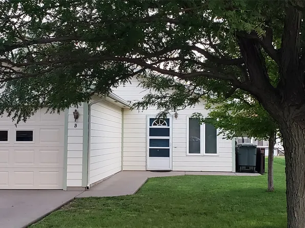 105 Plains St APT B, Dodge City, KS 67801