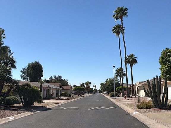 5th image of 538 S 76th Pl