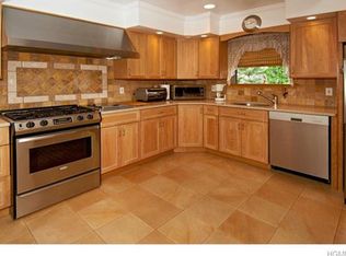 1 W Glen Ave, Port Chester, NY 10573