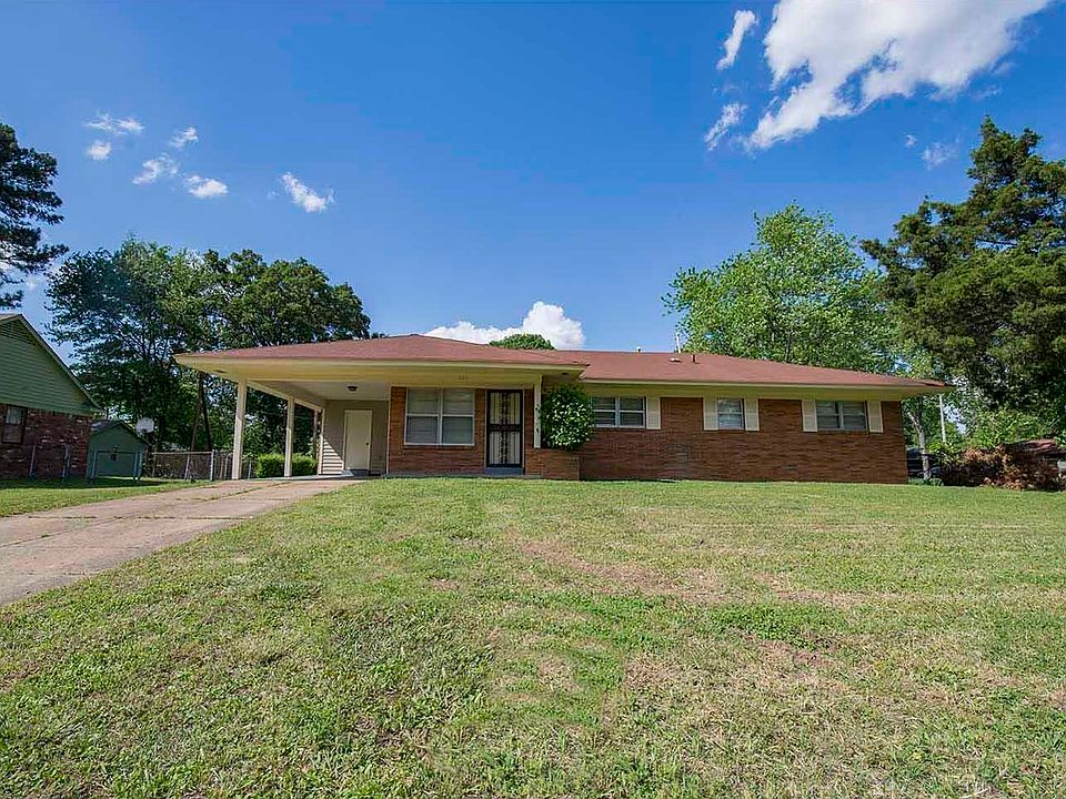 1st image of 322 Whiteville Ave