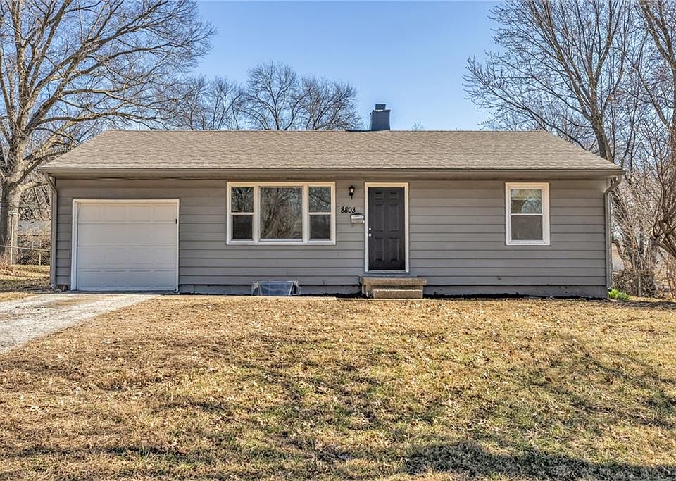 1st image of 8803 Richards Dr