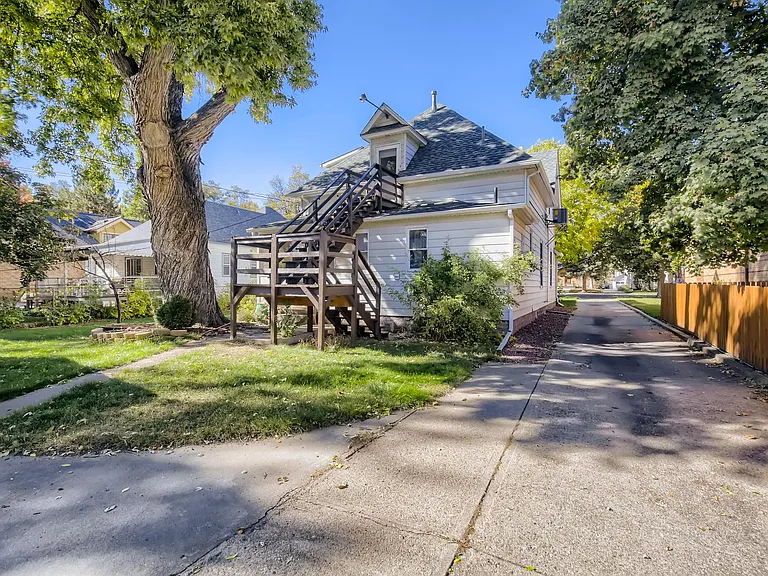 528 Pratt St — Photo 24