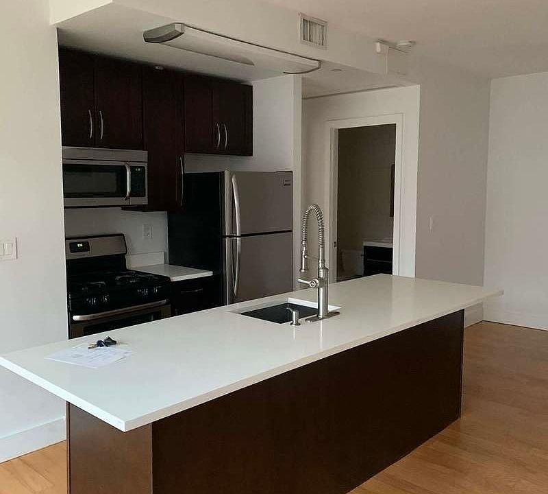 1st image of 2527 18th St APT 3A