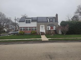 337 W Valley Stream Blvd, Valley Stream, NY 11580