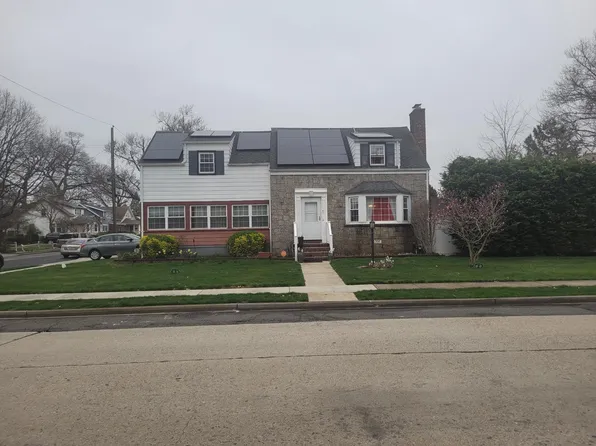 337 W Valley Stream Boulevard, Valley Stream, NY 11580