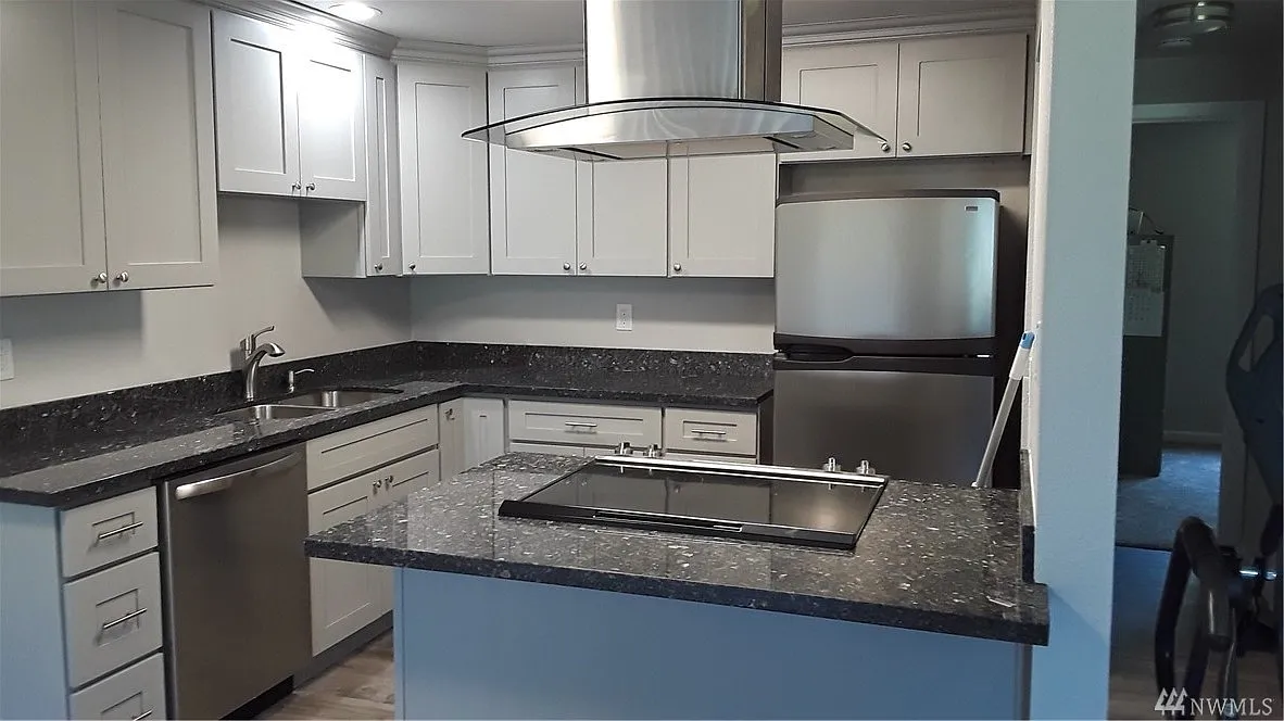 2 bed, 768 sqft, $1,850 — Photo 1